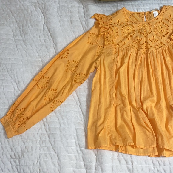 H&M Eyelet Ruffle Puff Sleeve Top Medium - Picture 4 of 8